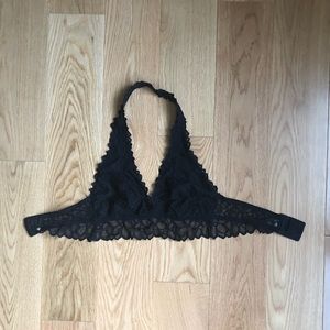 Victoria’s Secret black bralette